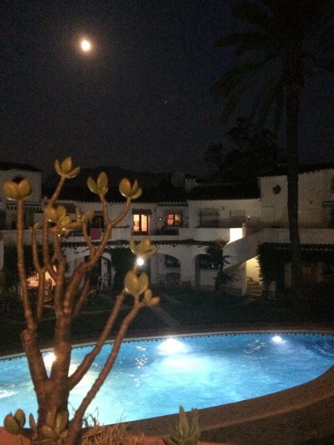 Oasis Apartment Denia Exterior photo